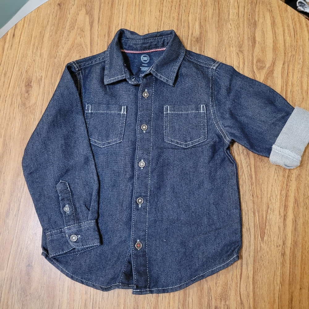 🌑 Kids button up shirt